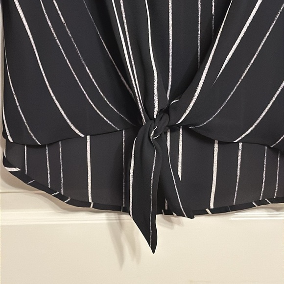 Apt 9 size Medium Black and White NWT - Picture 2 of 8